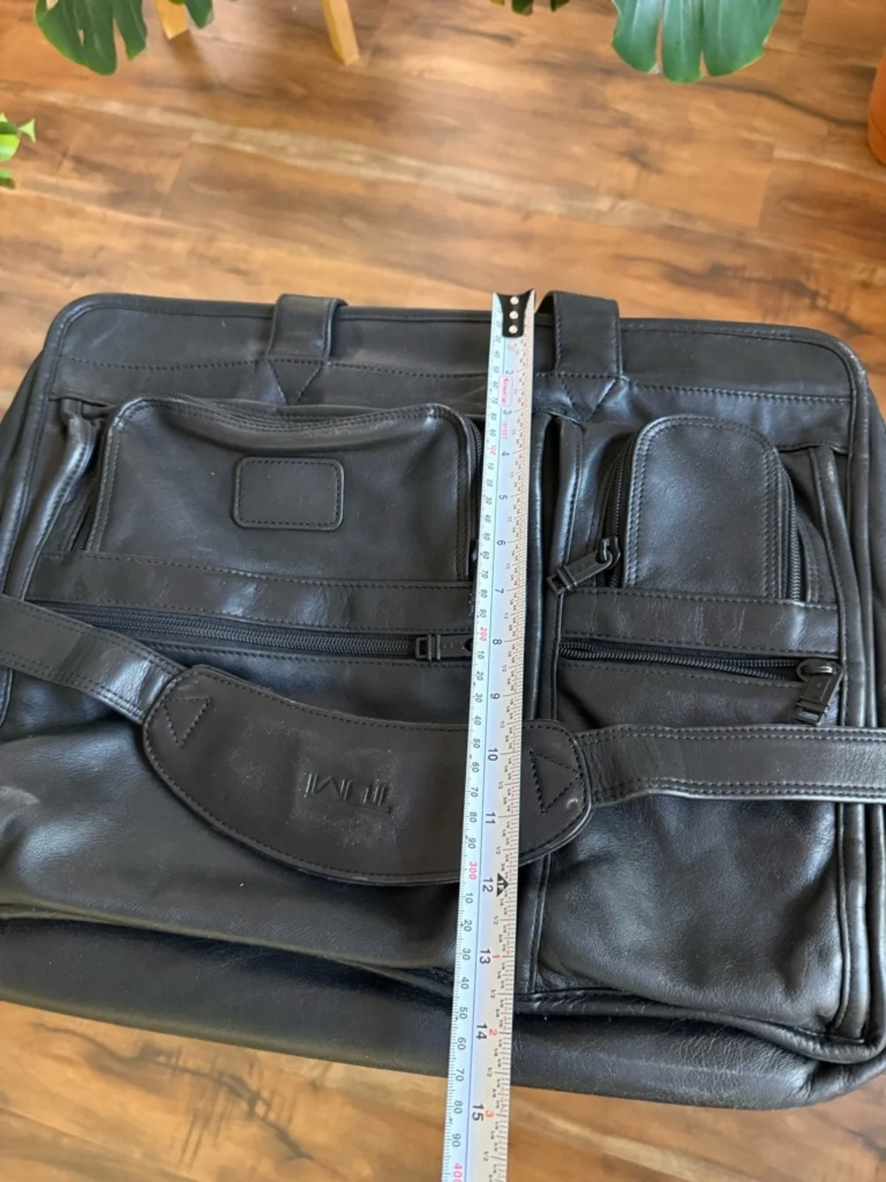 Tumi Large Black Leather Briefcase Travel Bag - Classic Men’s Work Bag